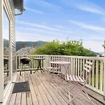 Vang Apartment 2