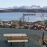 Nymoen Apartment, Kvaloya