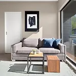 Seaview Studio W/Terrace&Parking