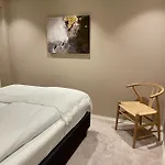 Luxury Apartement Close To City Centre With Free Parking