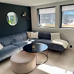 Luxury Apartement Close To City Centre With Free Parking