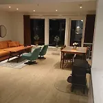 Apartment With 3 Bedrooms And Nice View Close To City Centre