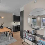 Central Apartment With Stunning View