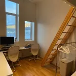 Big Apartment Close To City Centre With Parking