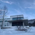 Modern Countryside Apartment
