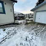 Fresh Apartment Near Everything !