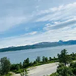 Apartment In Tromso With Sea And Mountain View