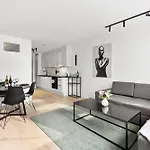 Arctic Homes - Premium City Lounge