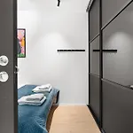 Arctic Homes - Premium City Lounge