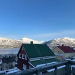 Koselig Rom I Leilighet Med Felles Fasiliteter