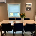 Beautiful Top Apartment Close To City Centre