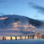 Romslig Tilbaketrukket Leilighet I Tromso - Gratis Parkering