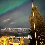 Tromso City Apartment With Free Parking