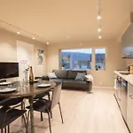 Spacious And Elegant Apartment