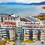 Modern Sunny Apartment In Tromso With Parking