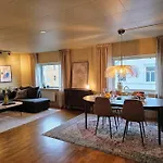 Urban Apartment In City Center!