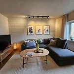 Urban Apartment In City Center!