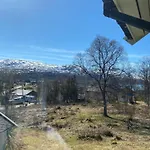 Cosy Apartment Near The Sea And Nature In Kaldfjorden