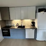 Moderne Sentral Leilighet Med 3 Soverom - Saltus