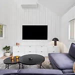 Cozy House House In City Centre