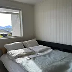 Modern Apartment In Scenic Kvaloya Amazing View