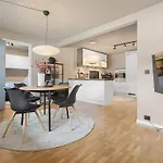 Aurora Luxury Apartment