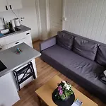 Small Cosy And Fully Equipped Apartment With The Possibility To Rent A Car Through Getaround