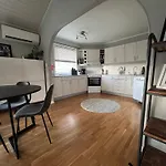 Luftig Og Sentral Leilighet I Tromsdalen