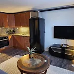 Central Apartment Close To City Center!