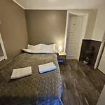Central Apartment Close To City Center!