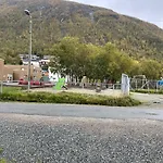 Romslig Hybel Leilighet