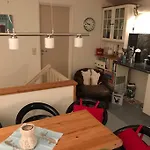Cosy Home - Balcony With Aurora View