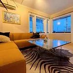 Apartment 5 Minutes Walk From Sentrum