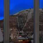 The Polar Suite By Paramount