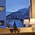 City Center Studio Furu With Mountain View!