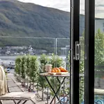 The Loft - Central Top Floor Apartment With 4 Bedrooms