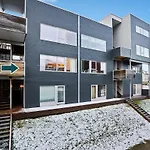 Sentral Leilighet, 2 Soverom, Opptil 5 Personer