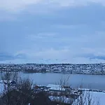 Leilighet Pa Tomasjord