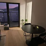 1 Bedroom Apartment With Seaview 5 Minute Walk To City Centre!