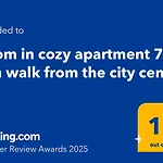 Room In Cozy Apartment 7 Min Walk From The City Center