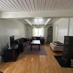 Marisletta Farm - House By The Sea