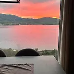 Sea And Mountain View Free Parking