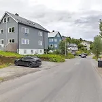 Modern Three-Room Apartment Close To The Center