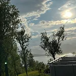 Beautiful View With A Walking Distance To Everything