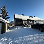 Alfheim Apartment, Central, Free Parking, Free Wifi
