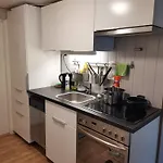 Room With Shared Kitchen And Bathroom Nr 2