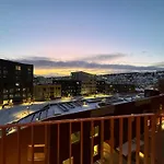 Stilfull Leilighet Pa Vervet