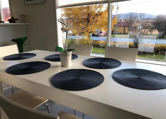 Spacious House In Tromso, Perfect For Groups Of Families, Tourists Or Workers