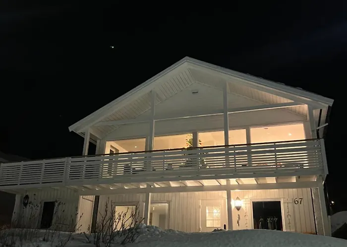 Modern Apartment In Scenic Kvaloya Amazing View