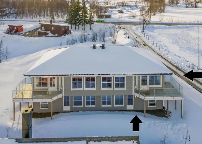 A Modern Home In Nature\'S Embrace